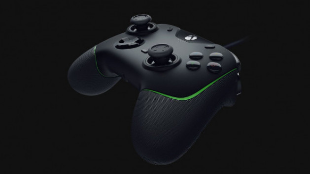 Manette RAZER Wolverine V2