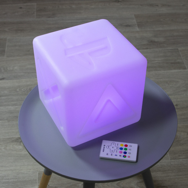 Cube PlayStation